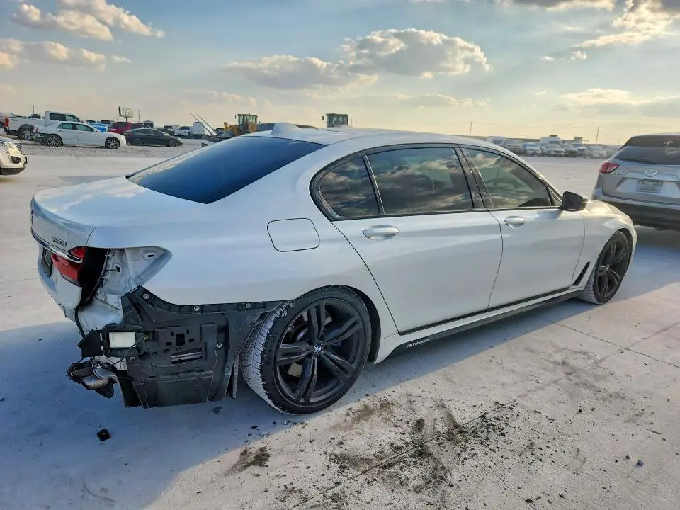 2019 BMW 750 I  