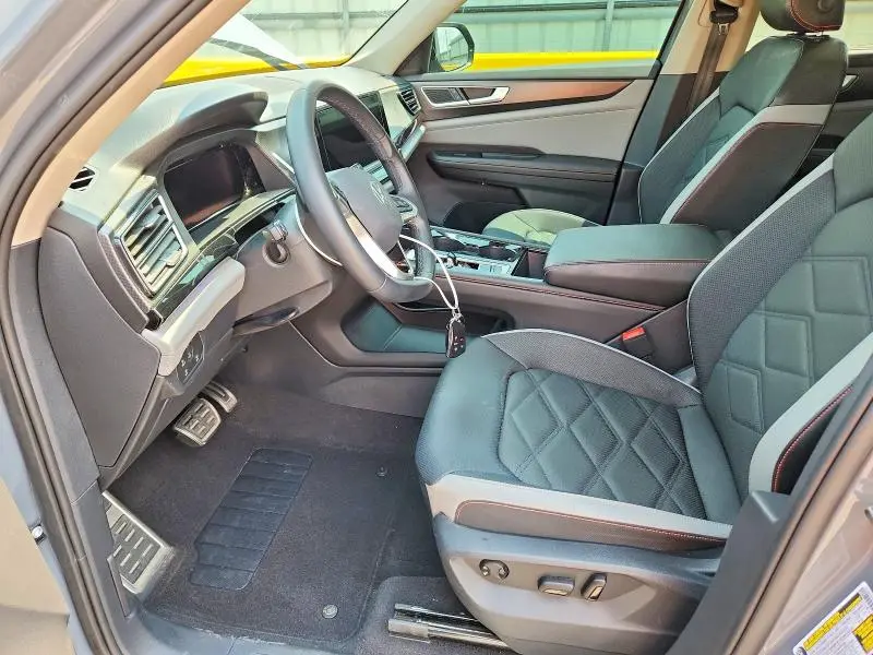 2024 VOLKSWAGEN ATLAS PEAK EDITION SE  