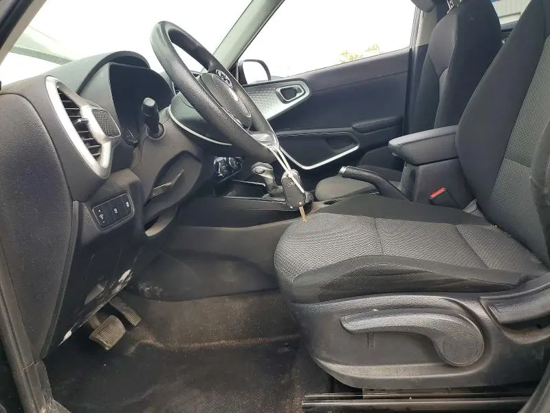 2020 KIA SOUL LX  