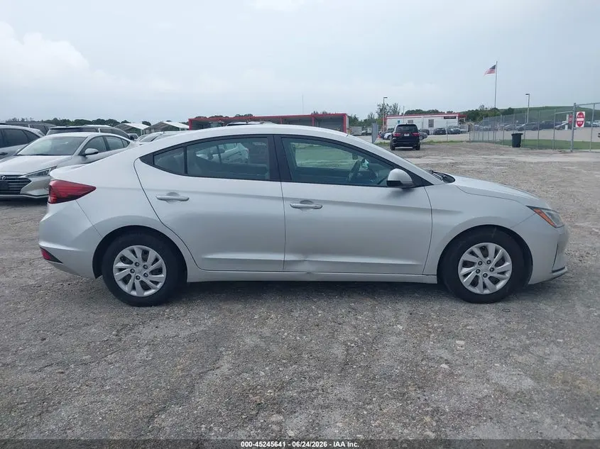 2019 HYUNDAI ELANTRA SE
