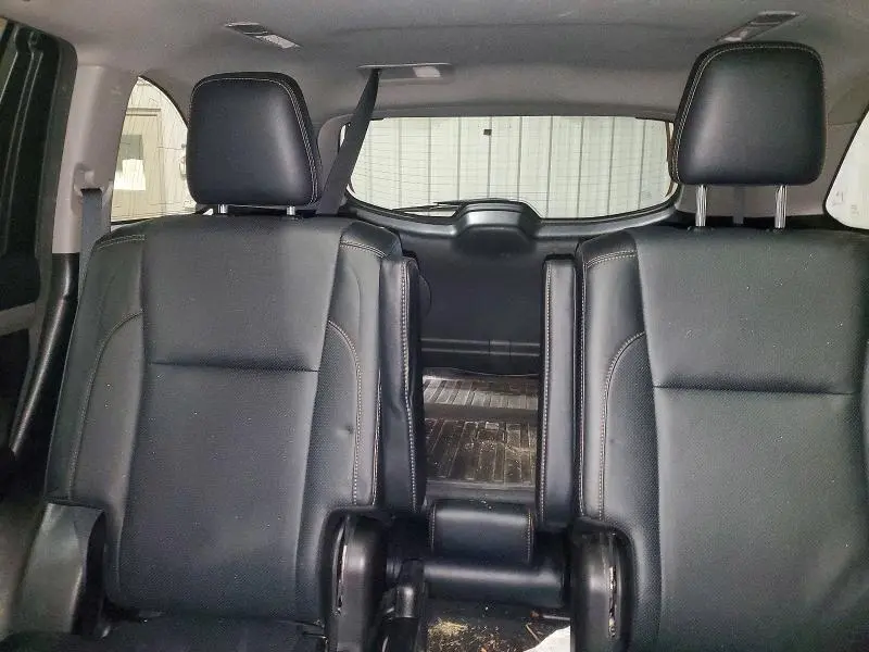 2017 TOYOTA HIGHLANDER LIMITED PLATINUM  