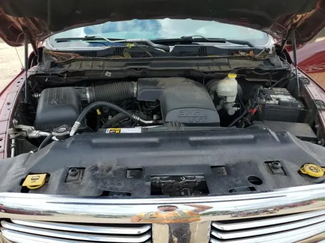 2016 RAM 1500 SLT  