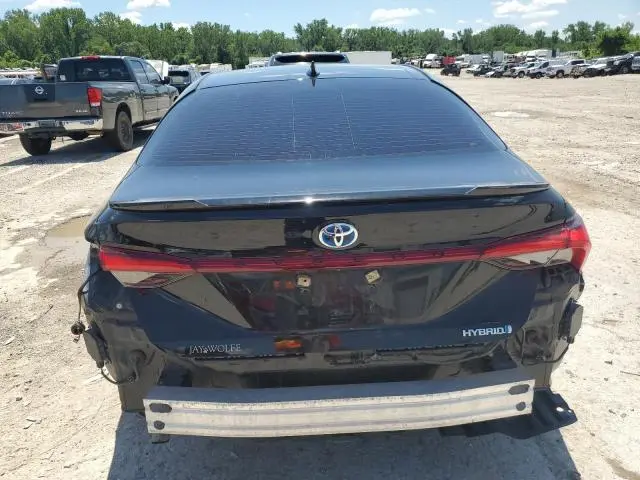 2020 TOYOTA AVALON XSE  