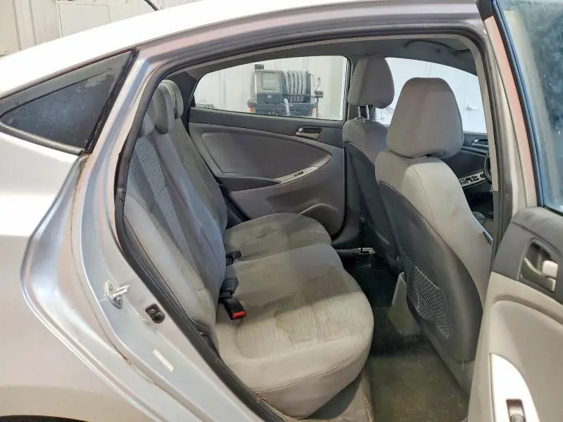2015 HYUNDAI ACCENT GLS  