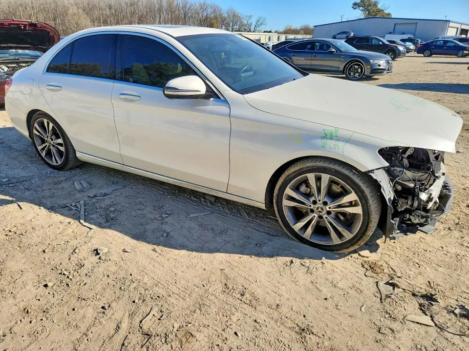 2018 MERCEDES-BENZ C 300  
