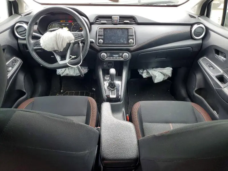 2020 NISSAN VERSA SR  