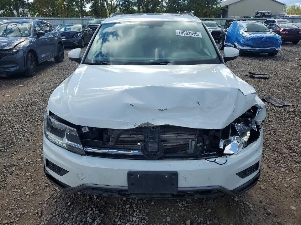2019 VOLKSWAGEN TIGUAN SE  