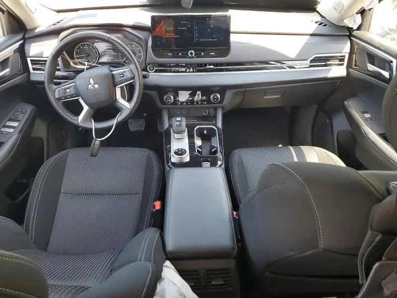 2025 MITSUBISHI OUTLANDER ES  