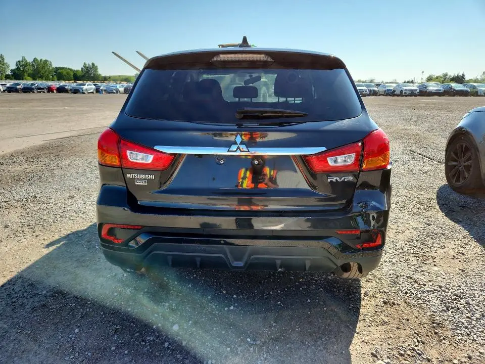 2018 MITSUBISHI RVR SE  