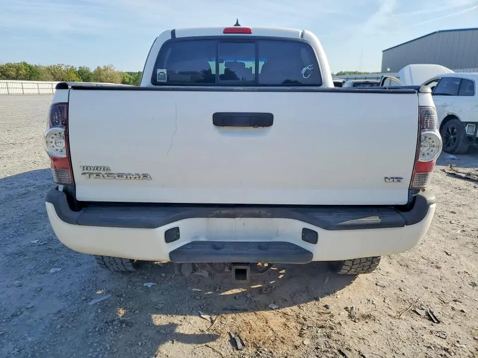 2012 TOYOTA TACOMA V6  