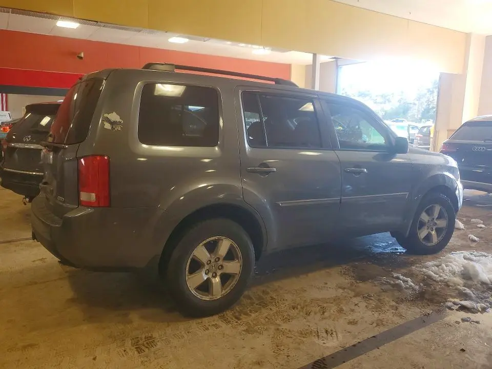 2010 HONDA PILOT EX  