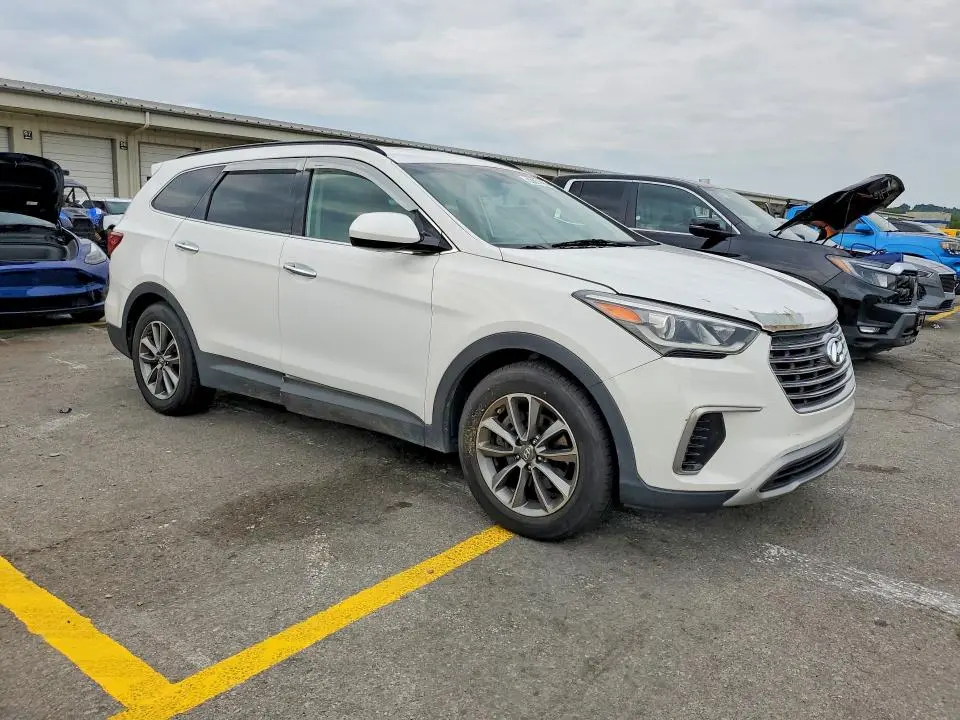 2017 HYUNDAI SANTA FE SE  