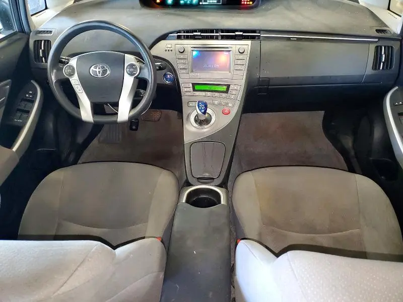 2015 TOYOTA PRIUS   