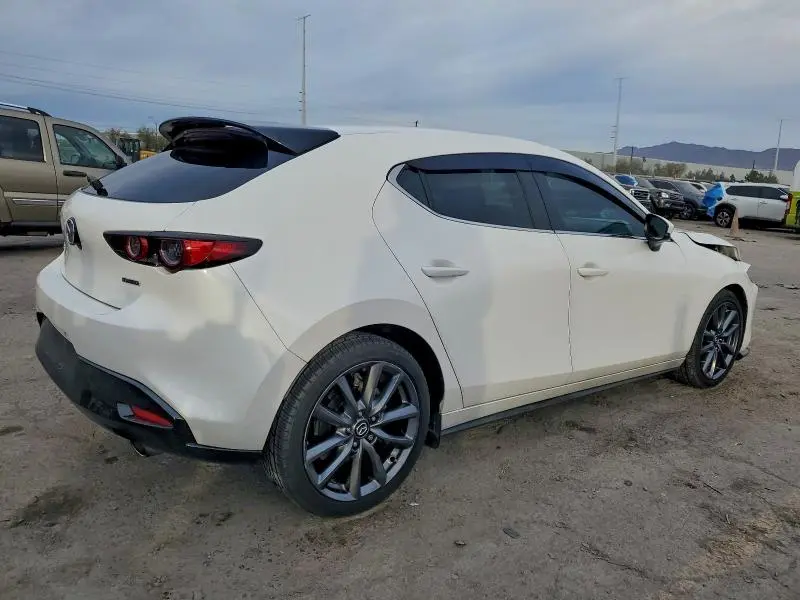 2019 MAZDA 3   