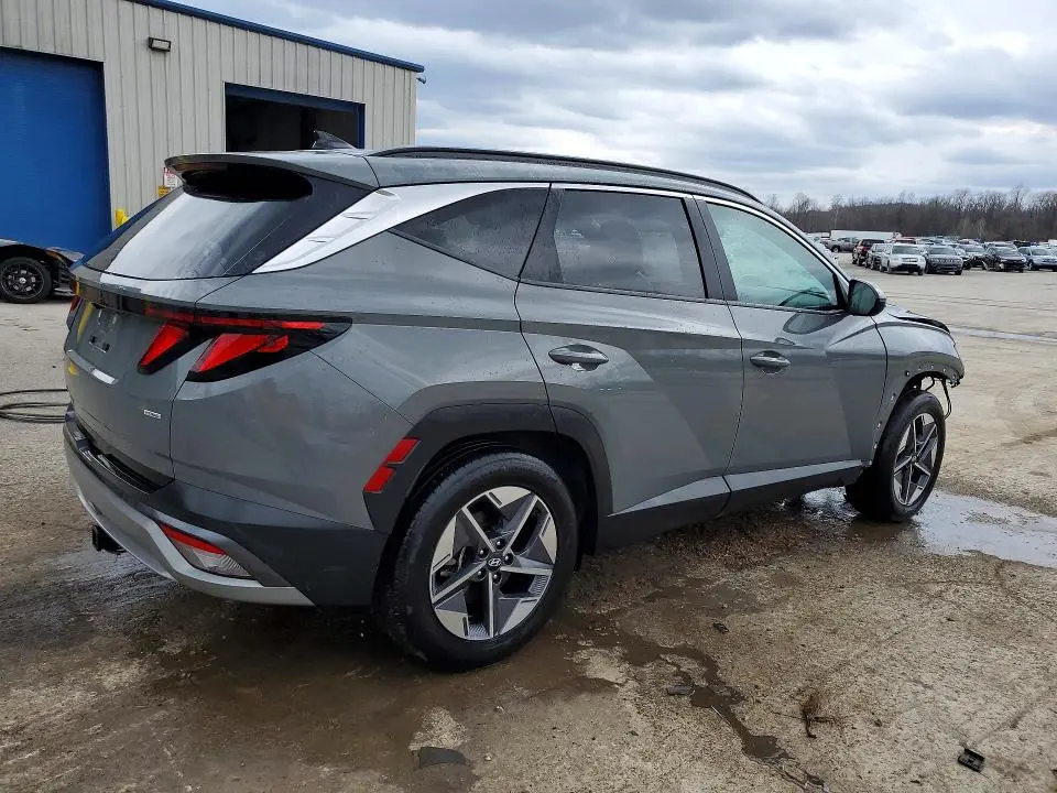 2025 HYUNDAI TUCSON SEL  