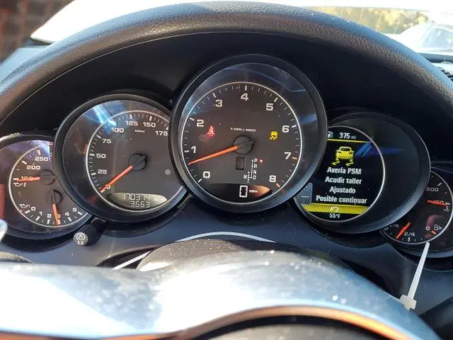 2016 PORSCHE CAYENNE   