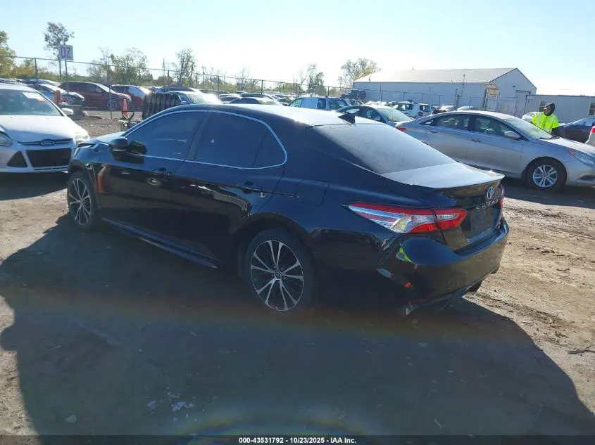 2020 TOYOTA CAMRY SE AWD