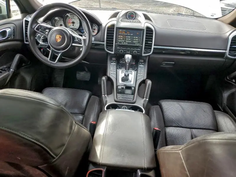 2015 PORSCHE CAYENNE   