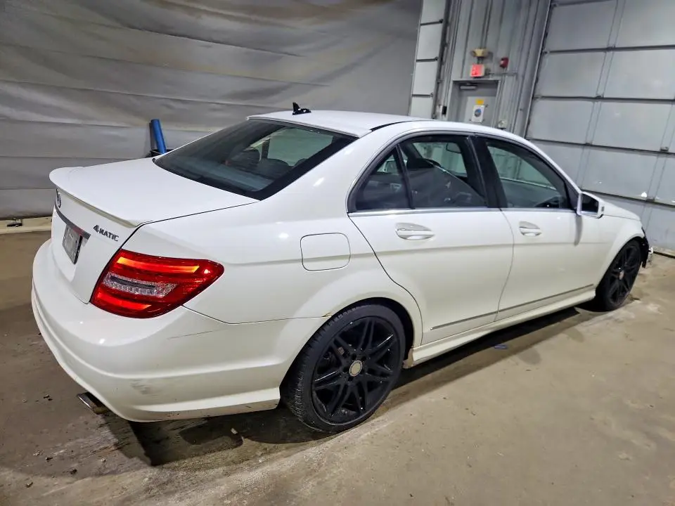 2013 MERCEDES-BENZ C 300 4MATIC  