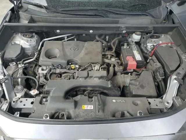 2019 TOYOTA RAV4 XLE  