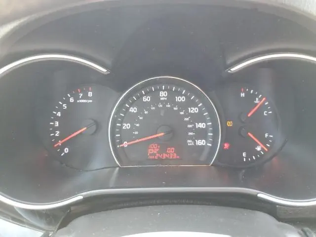 2014 KIA SORENTO LX  