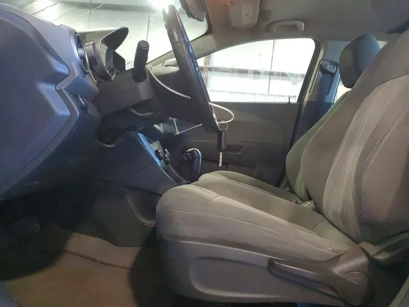 2015 CHEVROLET SONIC LT  