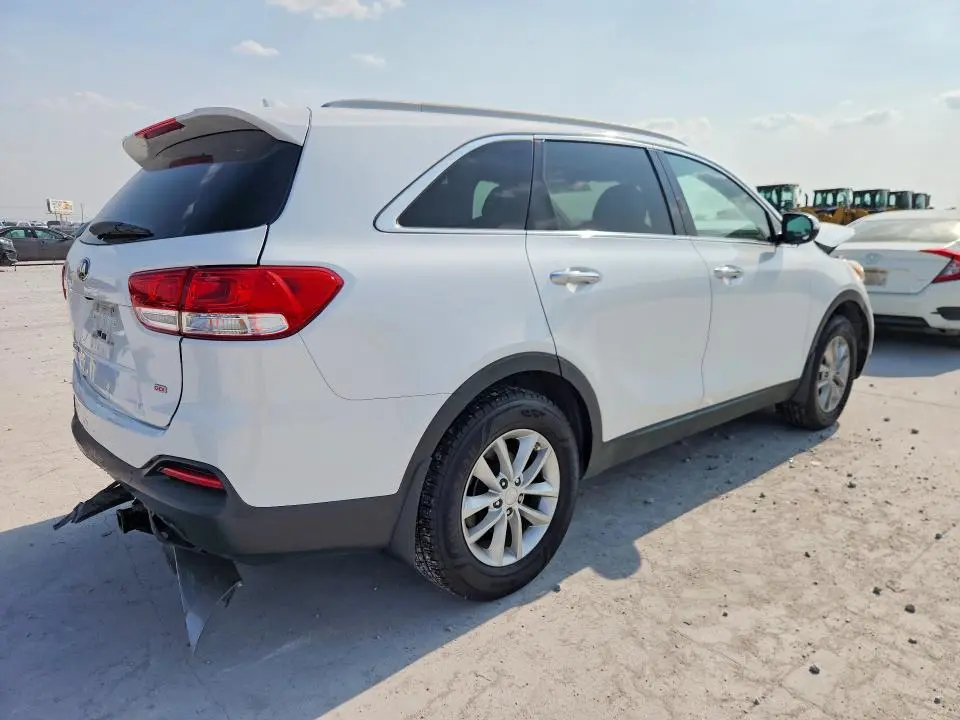 2018 KIA SORENTO LX  