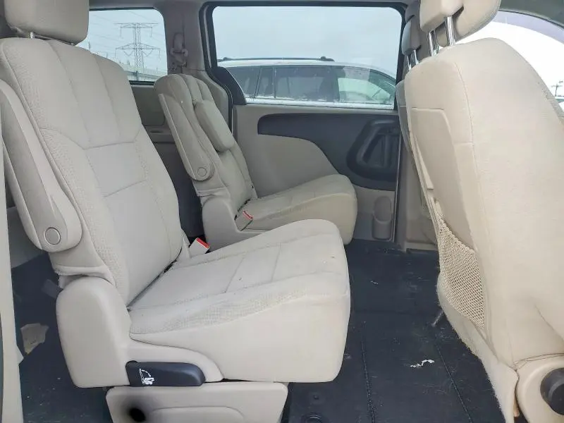 2013 DODGE GRAND CARAVAN SE  