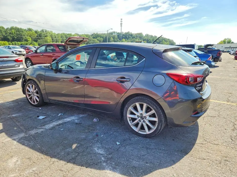 2017 MAZDA 3 TOURING  