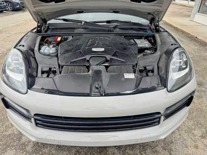 2021 PORSCHE CAYENNE COUPE  