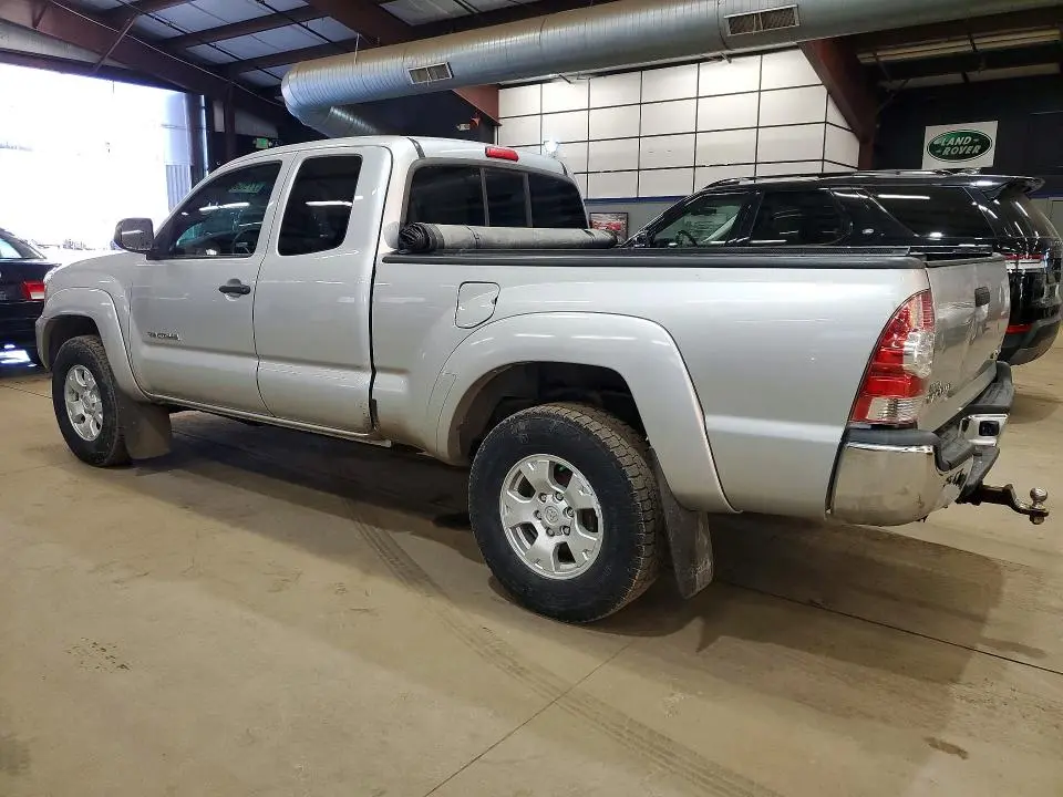 2013 TOYOTA TACOMA   