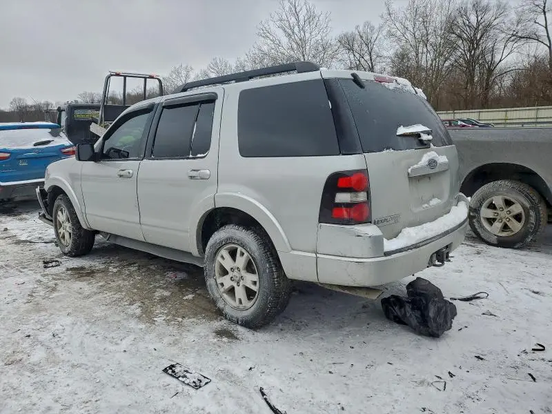 2010 FORD EXPLORER XLT  