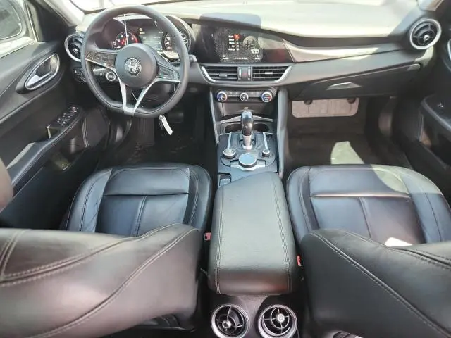 2017 ALFA ROMEO GIULIA   