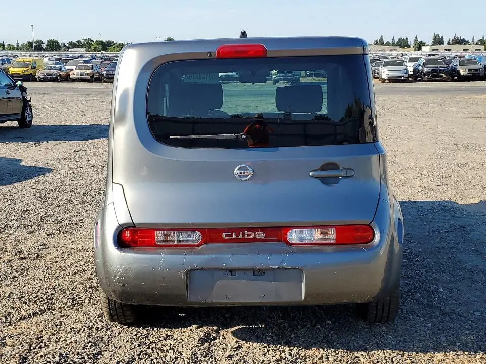 2010 NISSAN CUBE 1.8  