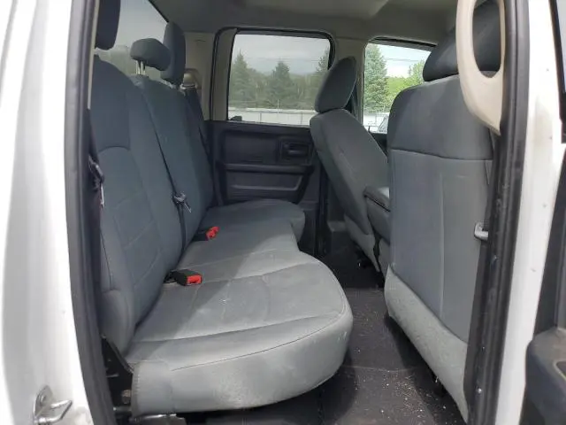 2016 RAM 1500 ST  