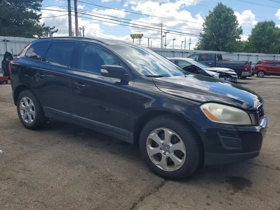 2013 VOLVO XC60 3.2  