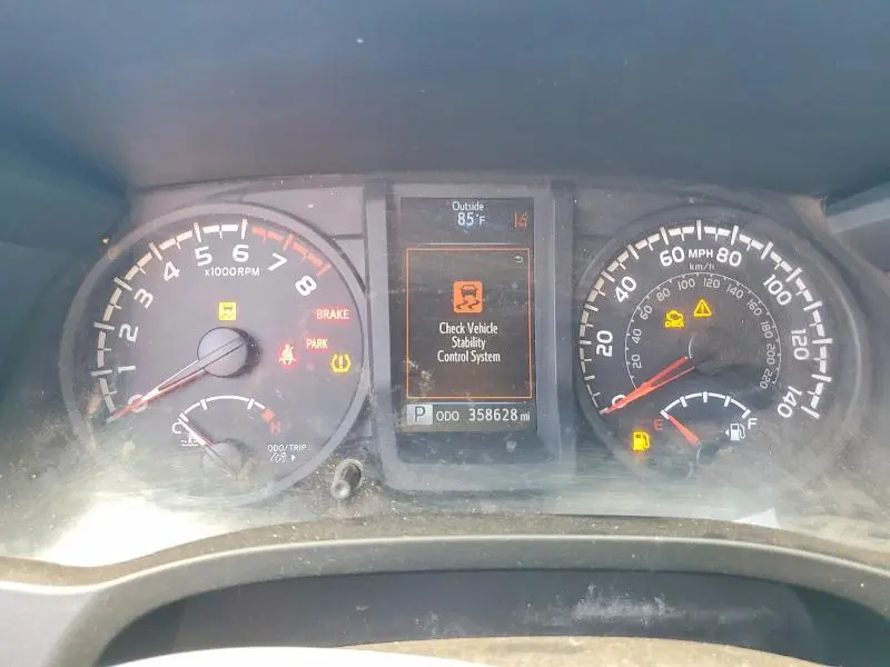 2018 TOYOTA TACOMA SR V6  