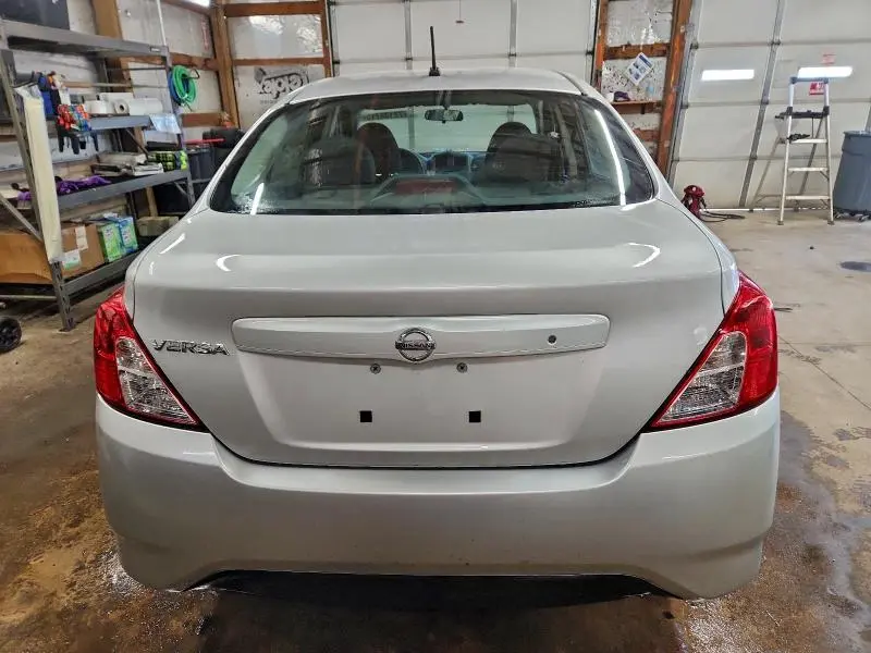 2018 NISSAN VERSA S  