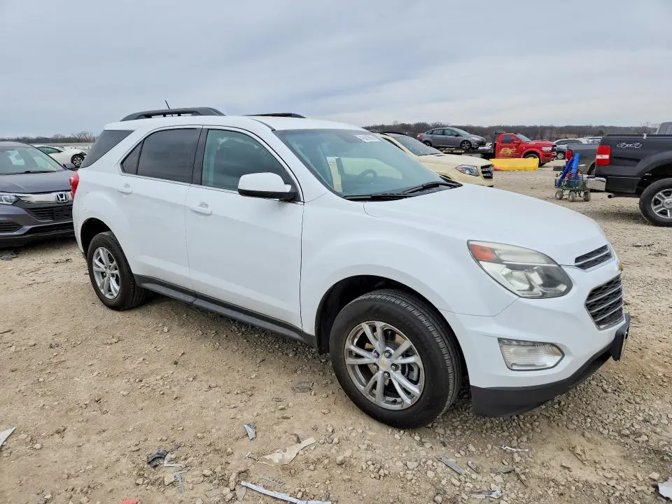 2017 CHEVROLET EQUINOX LT  