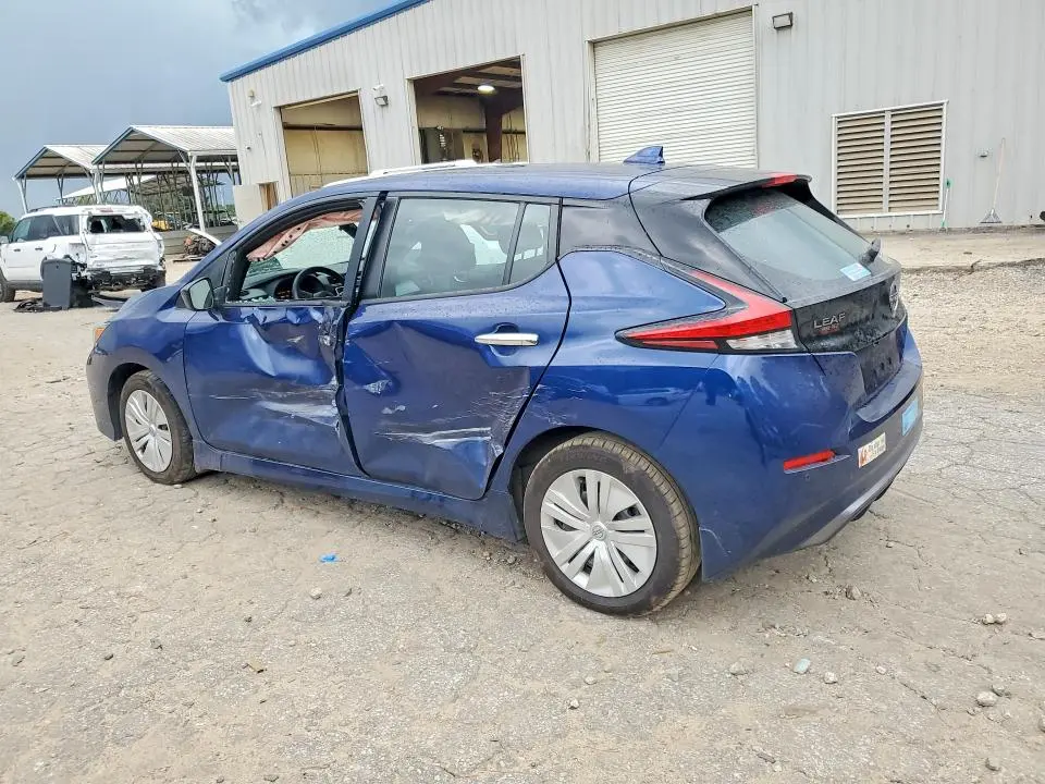 2023 NISSAN LEAF S  