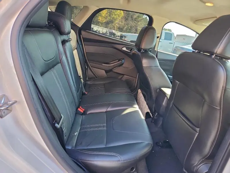 2014 FORD FOCUS TITANIUM  