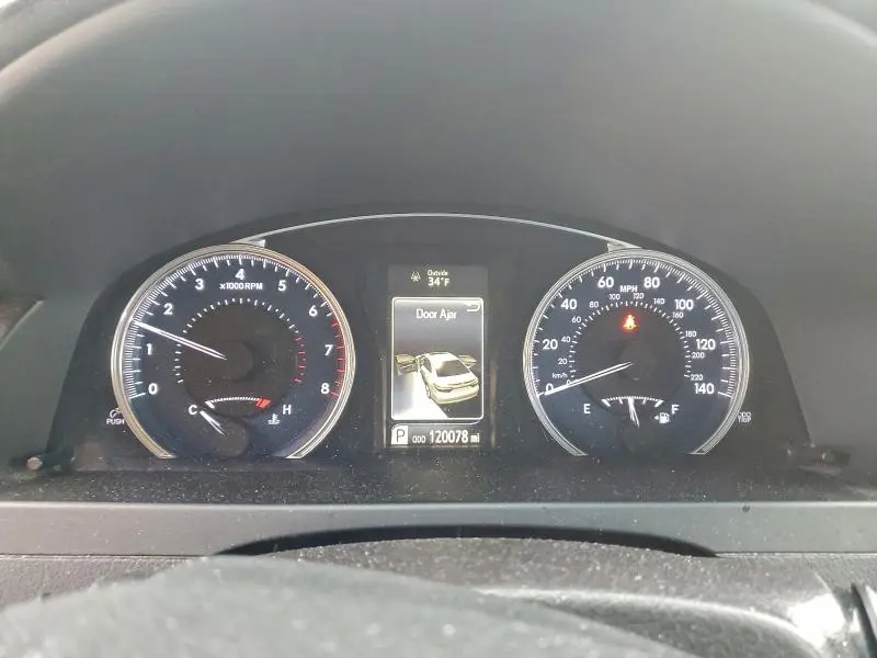 2016 TOYOTA CAMRY LE  
