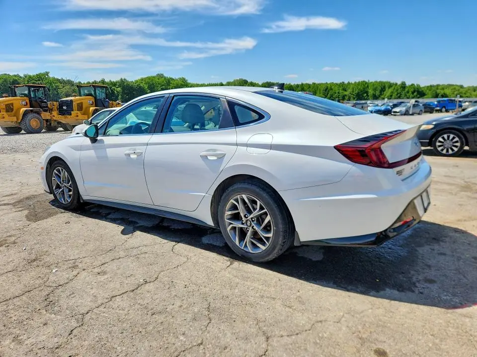 2022 HYUNDAI SONATA SEL  