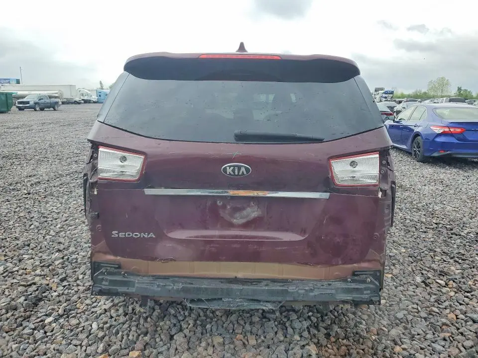 2017 KIA SEDONA LX  