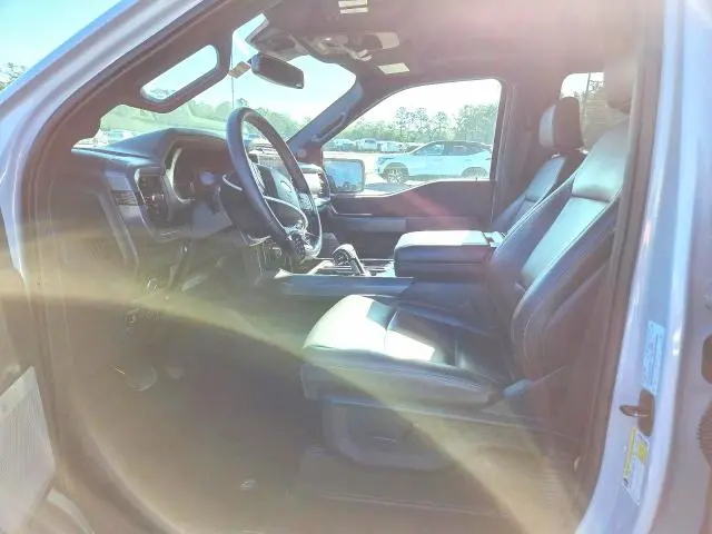 2025 FORD F150 XLT  
