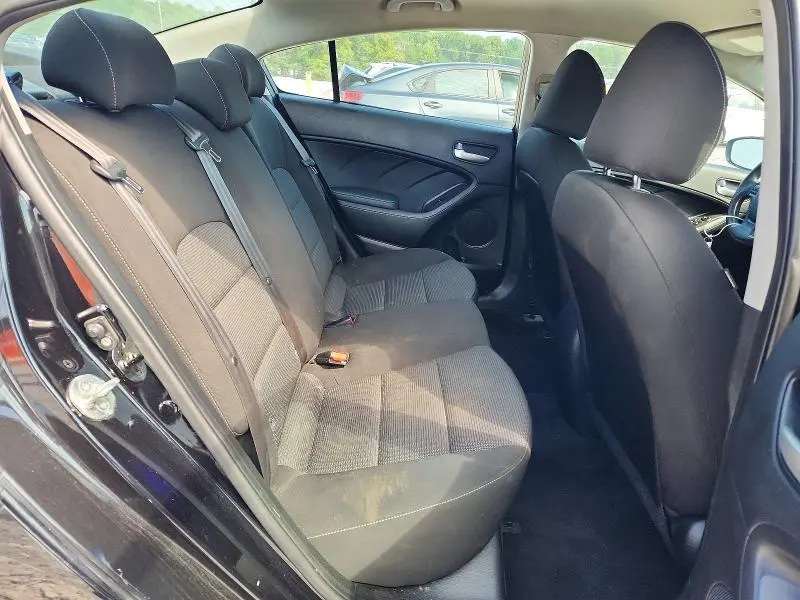 2018 KIA FORTE LX  