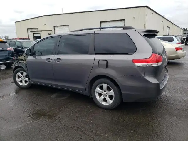 2012 TOYOTA SIENNA LE  