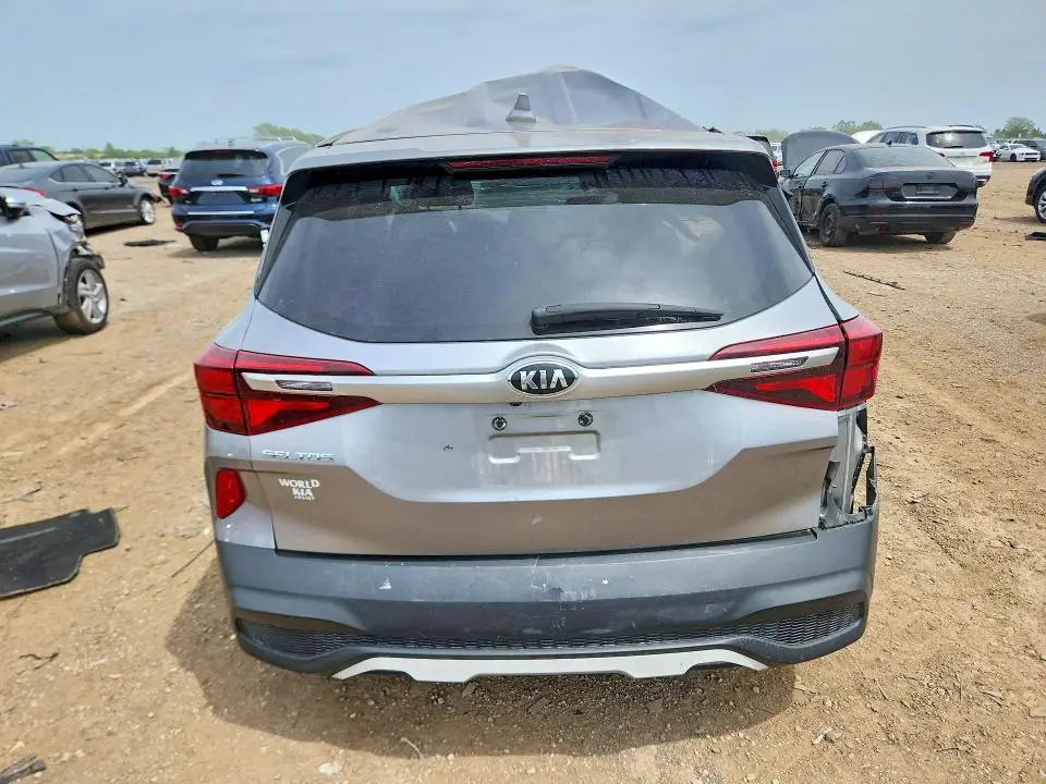 2021 KIA SELTOS LX  