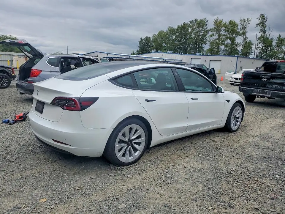 2021 TESLA MODEL 3   