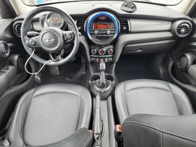 2016 MINI COOPER   